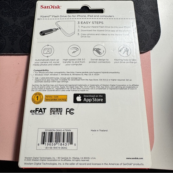 NEW IN PACKAGE!! SanDisk 64GB iXpand Flash Drive Go for iPhone and iPad. - Picture 2 of 3